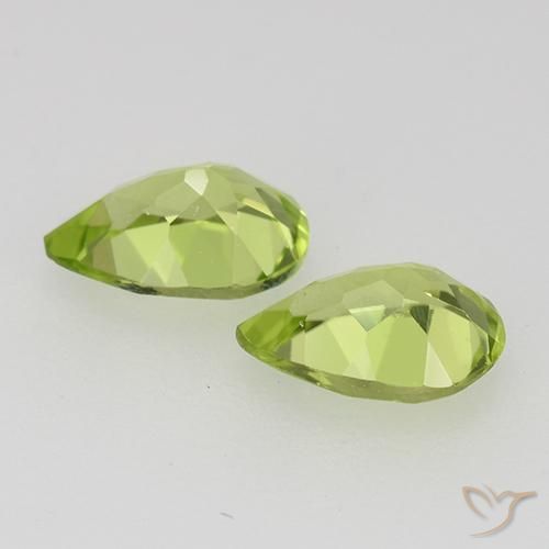 Shop natural 0.87ct ミディアムグリーン ペリドット gems, 洋梨の形, from 中国 at GemSelect. In stock, global shipping!