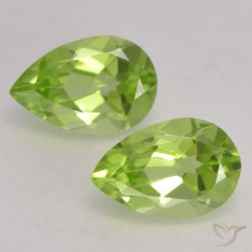 Shop natural 0.84ct 薄いライブリーグリーン ペリドット gems, 洋梨の形, from 中国 at GemSelect. In stock, global shipping!