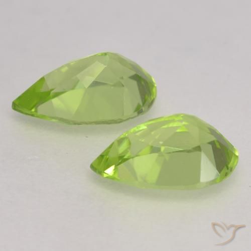 Shop natural 0.84ct 薄いライブリーグリーン ペリドット gems, 洋梨の形, from 中国 at GemSelect. In stock, global shipping!