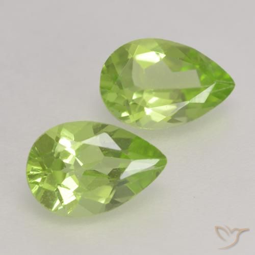 Shop natural 0.86ct ライブリーグリーン ペリドット gems, 洋梨の形, from 中国 at GemSelect. In stock, global shipping!