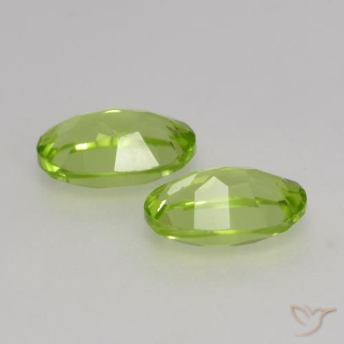 Shop natural 0.98ct ライブリーグリーン ペリドット gems, 楕円形, from 中国 at GemSelect. In stock, global shipping!
