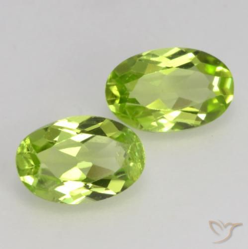 Shop natural 0.98ct ミディアムグリーン ペリドット gems, 楕円形, from 中国 at GemSelect. In stock, global shipping!