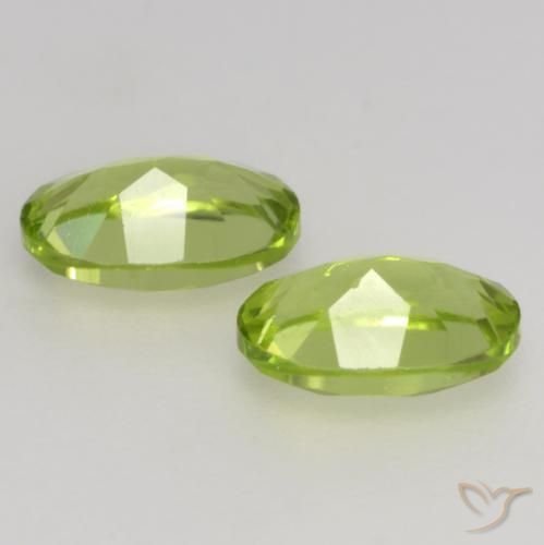 Shop natural 1.00ct ミディアムグリーン ペリドット gems, 楕円形, from 中国 at GemSelect. In stock, global shipping!