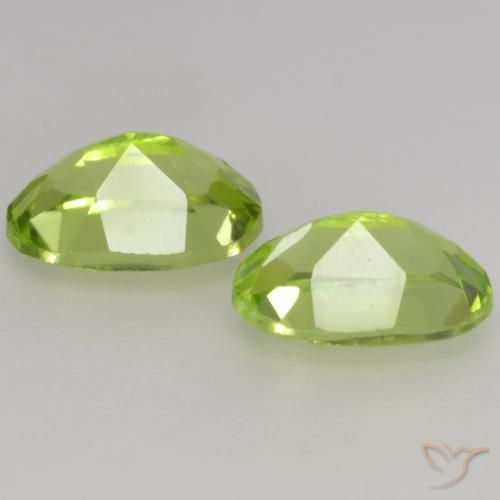 Shop natural 1.10ct ライブリーグリーン ペリドット gems, 楕円形, from 中国 at GemSelect. In stock, global shipping!
