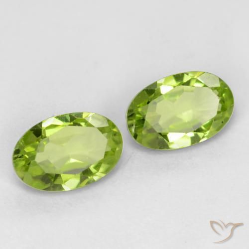 Shop natural 0.97ct ライブリーグリーン ペリドット gems, 楕円形, from 中国 at GemSelect. In stock, global shipping!