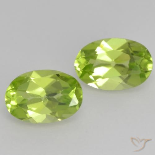 Shop natural 0.94ct 薄いライブリーグリーン ペリドット gems, 楕円形, from 中国 at GemSelect. In stock, global shipping!