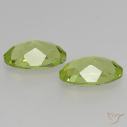 Shop natural 0.97ct 薄いライブリーグリーン ペリドット gems, 楕円形, from 中国 at GemSelect. In stock, global shipping!