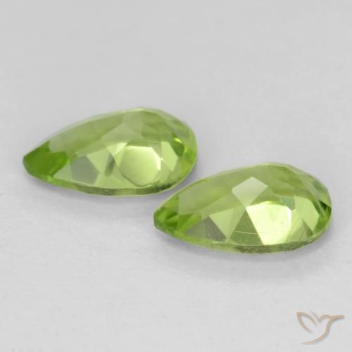 Shop natural 0.86ct 薄いライブリーグリーン ペリドット gems, 洋梨の形, from 中国 at GemSelect. In stock, global shipping!