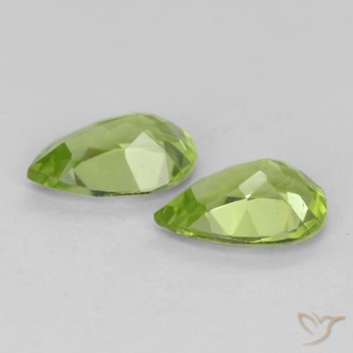 Shop natural 0.79ct 薄いライブリーグリーン ペリドット gems, 洋梨の形, from 中国 at GemSelect. In stock, global shipping!