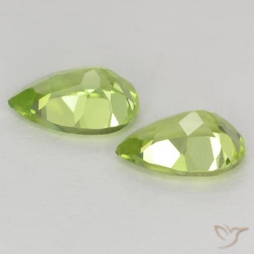 Shop natural 0.87ct 薄いライブリーグリーン ペリドット gems, 洋梨の形, from 中国 at GemSelect. In stock, global shipping!