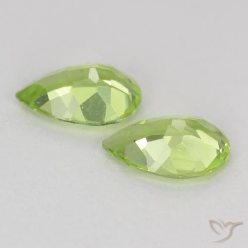 Shop natural 0.80ct 薄いライブリーグリーン ペリドット gems, 洋梨の形, from 中国 at GemSelect. In stock, global shipping!