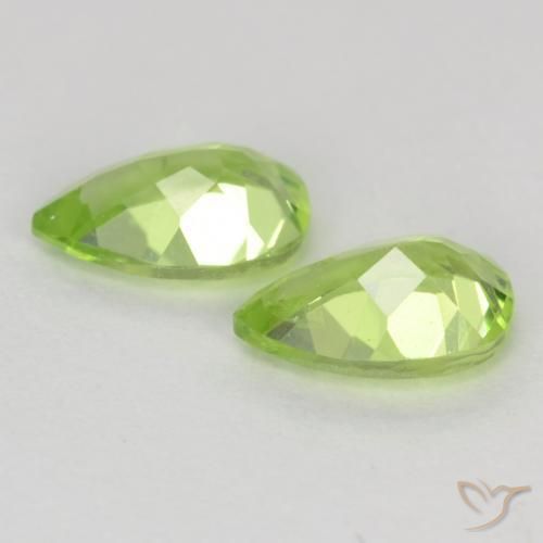 Shop natural 0.89ct 薄いライブリーグリーン ペリドット gems, 洋梨の形, from 中国 at GemSelect. In stock, global shipping!