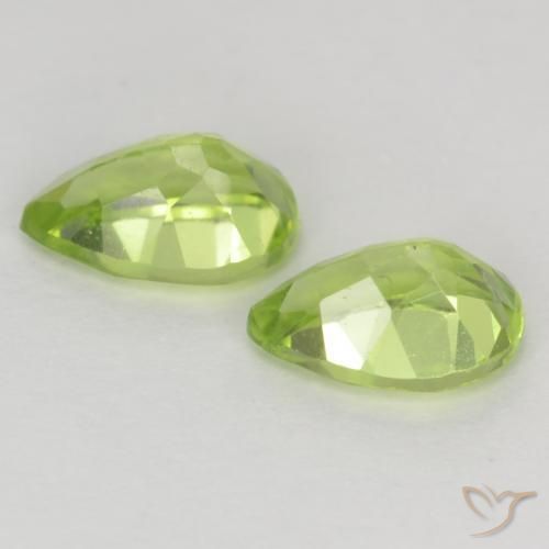 Shop natural 0.94ct ライトグリーン ペリドット gems, 洋梨の形, from 中国 at GemSelect. In stock, global shipping!