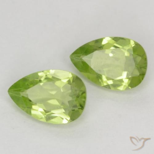 Shop natural 0.89ct 薄いライブリーグリーン ペリドット gems, 洋梨の形, from 中国 at GemSelect. In stock, global shipping!