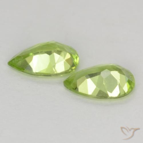 Shop natural 0.69ct ライトグリーン ペリドット gems, 洋梨の形, from 中国 at GemSelect. In stock, global shipping!