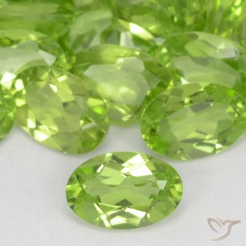 0.49ct 天然 薄いライブリーグリーン ペリドット, 楕円形, VS