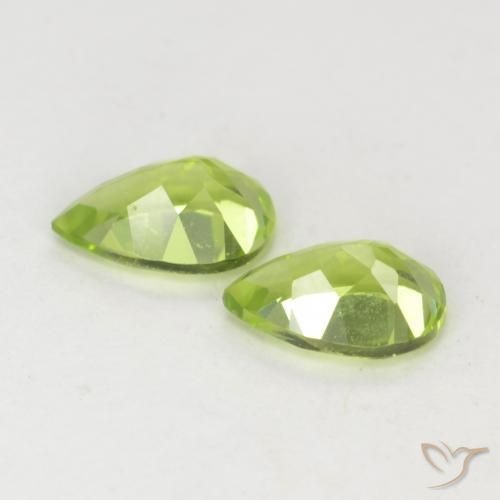 Shop natural 0.90ct ライブリー黄色がかった緑 ペリドット gems, 洋梨の形, from 中国 at GemSelect. In stock, global shipping!