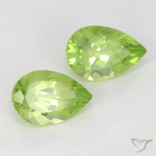Shop natural 0.93ct 薄いライブリーグリーン ペリドット gems, 洋梨の形, from 中国 at GemSelect. In stock, global shipping!