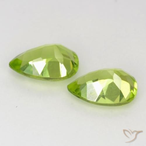 Shop natural 0.93ct ライブリーグリーン ペリドット gems, 洋梨の形, from 中国 at GemSelect. In stock, global shipping!