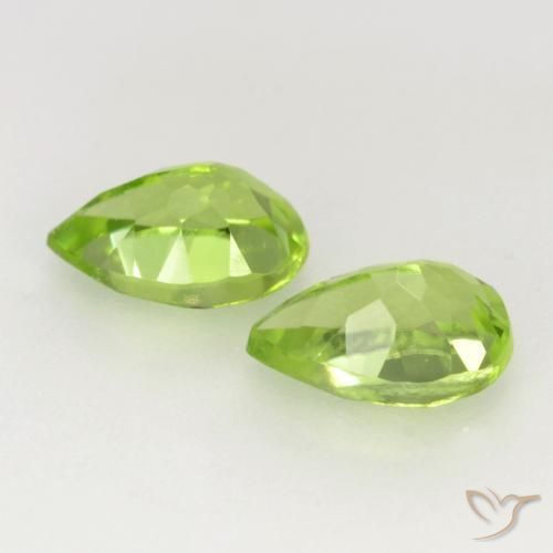 Shop natural 0.96ct 薄いライブリーグリーン ペリドット gems, 洋梨の形, from 中国 at GemSelect. In stock, global shipping!