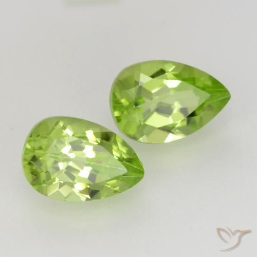 Shop natural 1.12ct 薄いライブリーグリーン ペリドット gems, 洋梨の形, from 中国 at GemSelect. In stock, global shipping!