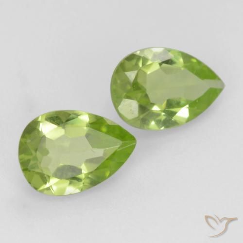 Shop natural 0.74ct 薄いライブリーグリーン ペリドット gems, 洋梨の形, from 中国 at GemSelect. In stock, global shipping!