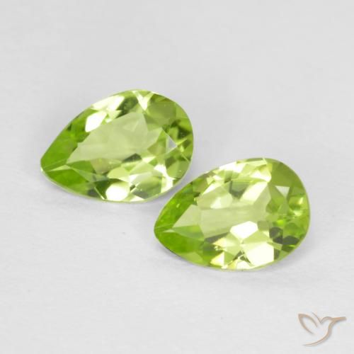 Shop natural 0.77ct 薄いライブリーグリーン ペリドット gems, 洋梨の形, from 中国 at GemSelect. In stock, global shipping!