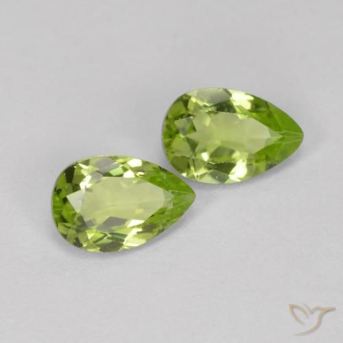 Shop natural 0.93ct 薄いライブリーグリーン ペリドット gems, 洋梨の形, from 中国 at GemSelect. In stock, global shipping!