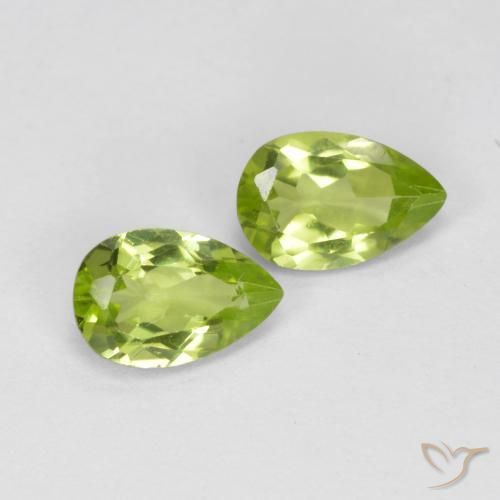 Shop natural 0.92ct ライブリーグリーン ペリドット gems, 洋梨の形, from 中国 at GemSelect. In stock, global shipping!