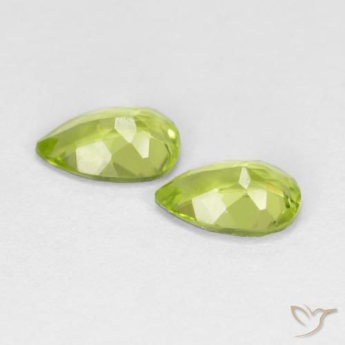Shop natural 0.90ct ミディアムグリーン ペリドット gems, 洋梨の形, from 中国 at GemSelect. In stock, global shipping!