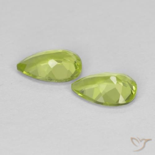Shop natural 0.88ct ライブリーグリーン ペリドット gems, 洋梨の形, from 中国 at GemSelect. In stock, global shipping!