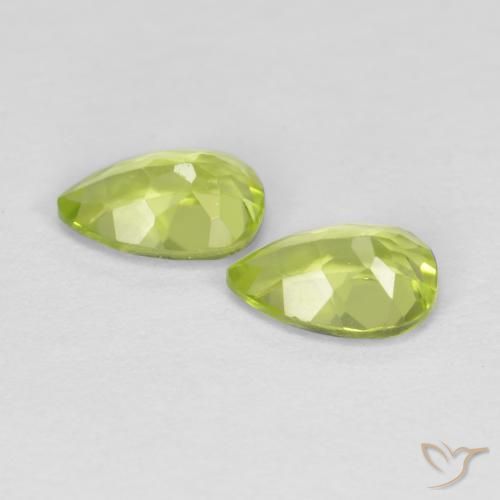 Shop natural 0.94ct ミディアムグリーン ペリドット gems, 洋梨の形, from 中国 at GemSelect. In stock, global shipping!