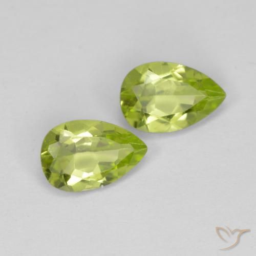 Shop natural 0.86ct ミディアムグリーン ペリドット gems, 洋梨の形, from 中国 at GemSelect. In stock, global shipping!