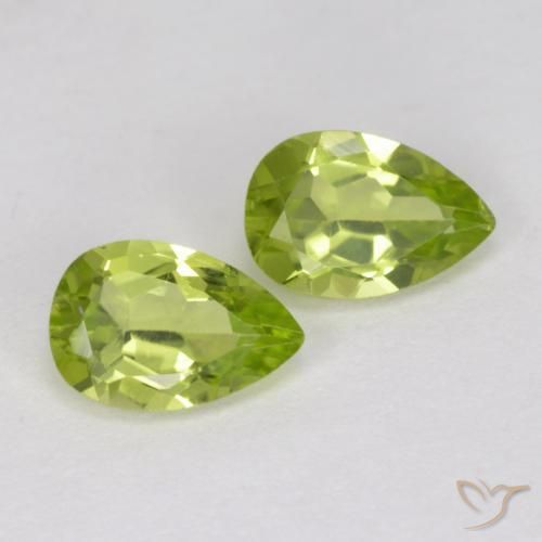 Shop natural 0.92ct ライブリーグリーン ペリドット gems, 洋梨の形, from 中国 at GemSelect. In stock, global shipping!