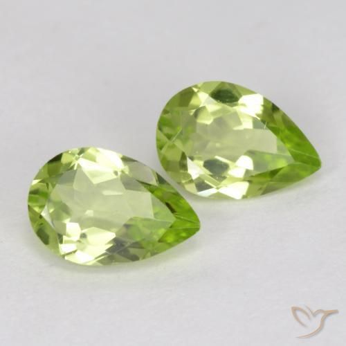 Shop natural 0.82ct 薄いライブリーグリーン ペリドット gems, 洋梨の形, from 中国 at GemSelect. In stock, global shipping!