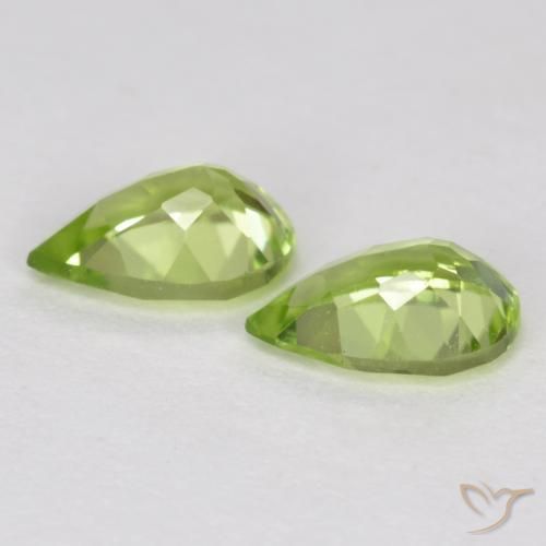 Shop natural 0.82ct 薄いライブリーグリーン ペリドット gems, 洋梨の形, from 中国 at GemSelect. In stock, global shipping!