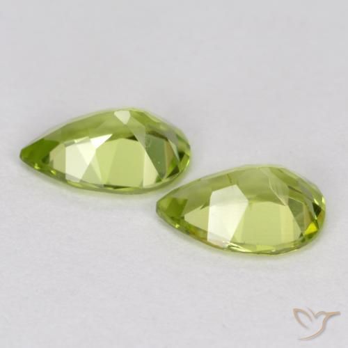 Shop natural 0.76ct ミディアムグリーン ペリドット gems, 洋梨の形, from 中国 at GemSelect. In stock, global shipping!