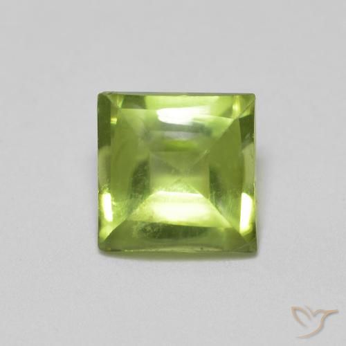 0.74ct 天然 ミディアムグリーン ペリドット, 四角形, 透明