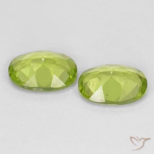Shop natural 1.69ct ライブリーグリーン ペリドット gems, 楕円形, from 中国 at GemSelect. In stock, global shipping!