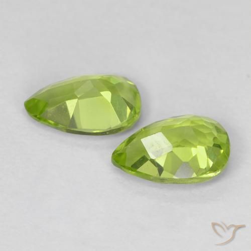 Shop natural 0.96ct ライブリーグリーン ペリドット gems, 洋梨の形, from 中国 at GemSelect. In stock, global shipping!