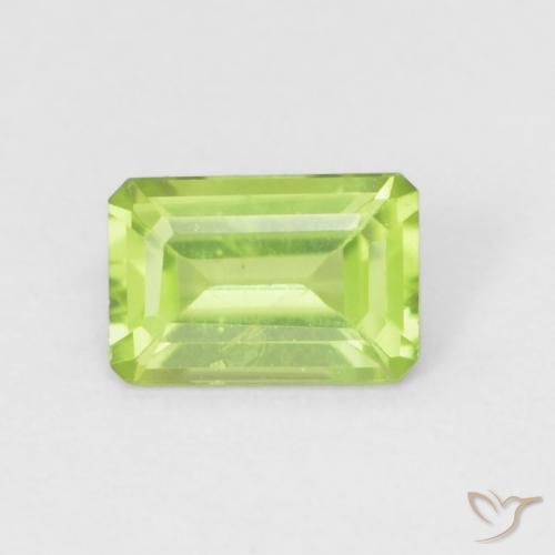 0.58ct 天然 薄いライブリーグリーン ペリドット, エメラルドカット, VVS