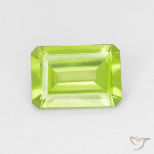 0.88ct 天然 鮮やかなグリーン ペリドット, エメラルドカット, VVS