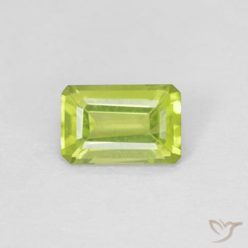 0.61ct 天然 ミディアムグリーン ペリドット, エメラルドカット, VVS-VS