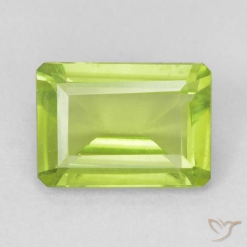 0.95ct 天然 黄みがかったグリーン ペリドット, エメラルドカット, VVS