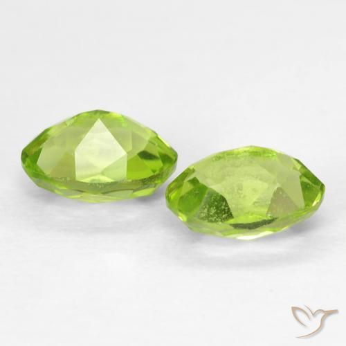 Shop natural 1.28ct ライブリーグリーン ペリドット gems, 楕円形, from 中国 at GemSelect. In stock, global shipping!