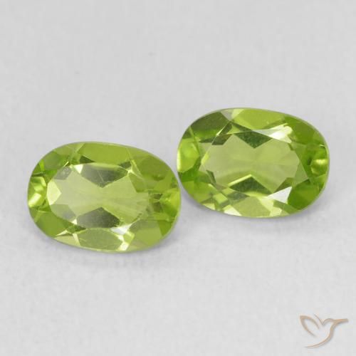 Shop natural 1.77ct ライブリーグリーン ペリドット gems, 楕円形, from 中国 at GemSelect. In stock, global shipping!