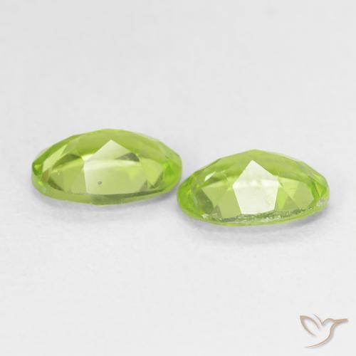 Shop natural 1.62ct 薄いライブリーグリーン ペリドット gems, 楕円形, from 中国 at GemSelect. In stock, global shipping!