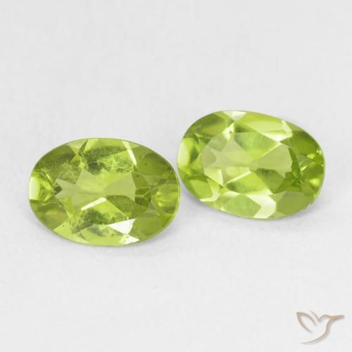 Shop natural 1.49ct 薄いライブリーグリーン ペリドット gems, 楕円形, from 中国 at GemSelect. In stock, global shipping!