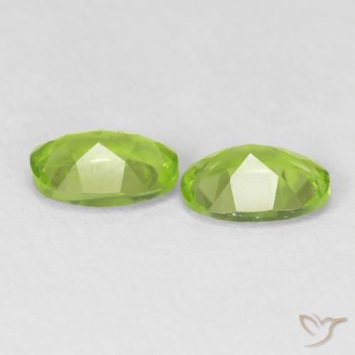 Shop natural 1.75ct 黄みがかったグリーン ペリドット gems, 楕円形, from 中国 at GemSelect. In stock, global shipping!