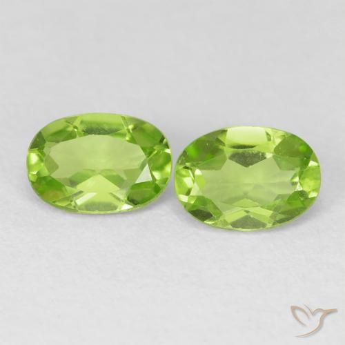 Shop natural 1.82ct ライブリーグリーン ペリドット gems, 楕円形, from 中国 at GemSelect. In stock, global shipping!